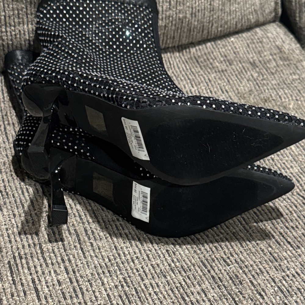 Chic Black Studded Heeled Boots - Picture 6 of 8